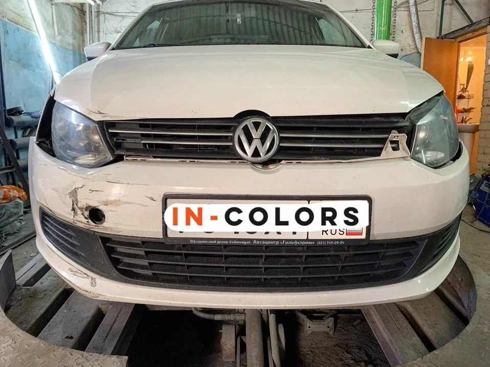 Volkswagen Polo до кузовного ремонта передней части